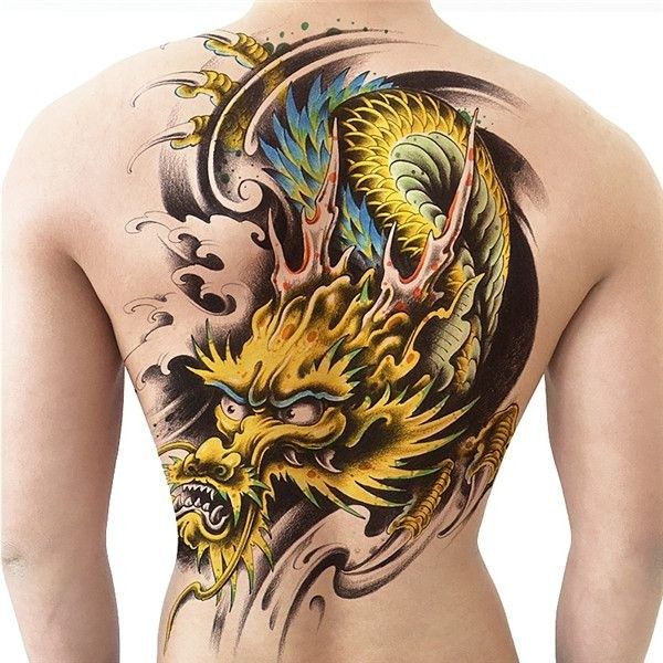 color dragon tattoo | Domestika
