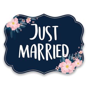 'Just Married' Vintage UV Printed Word Board Photo Booth Sign Prop